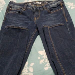 🌺 3/20.  Express jeans